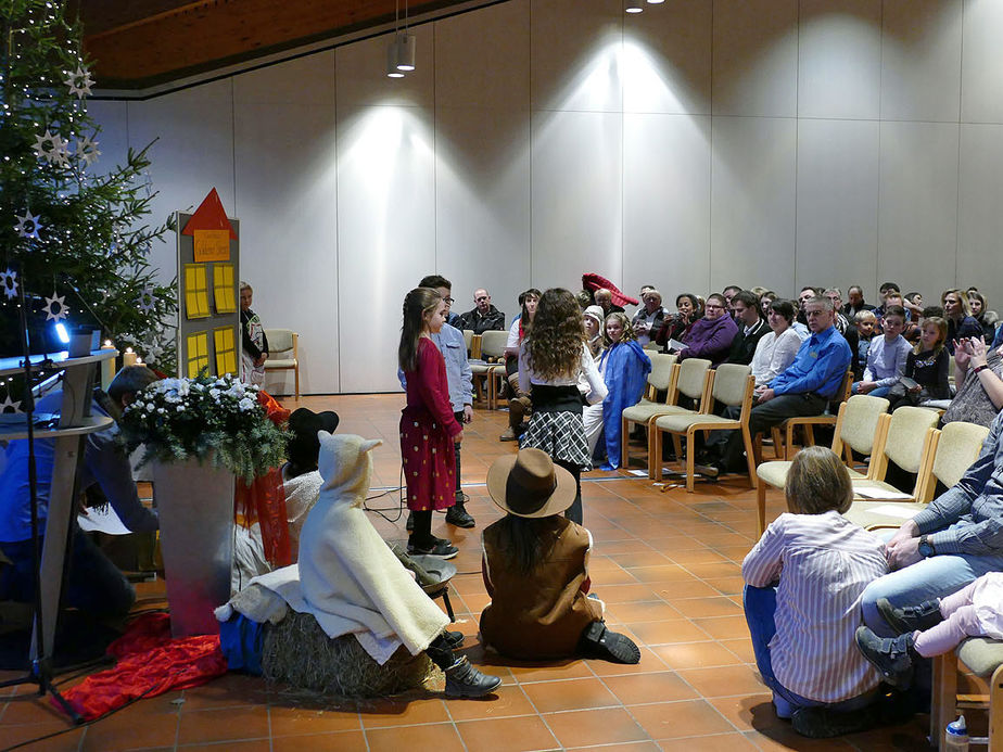 Kinderchristmette mit Krippenspiel (Foto: Karl-Franz Thiede)